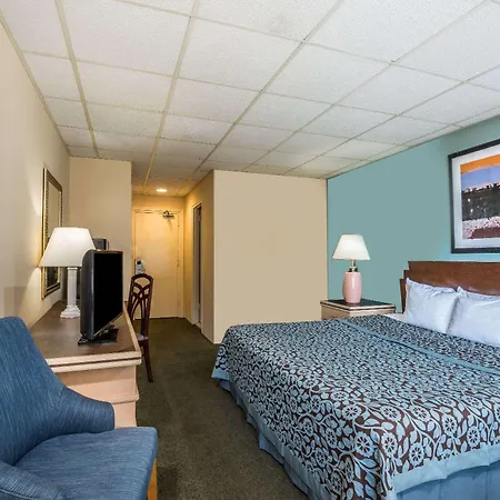 Days Inn By Wyndham Atlantic City Oceanfront-Boardwalk-3