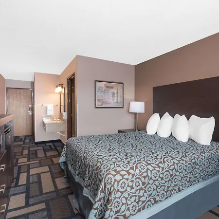 Days Inn By Wyndham Watertown-2