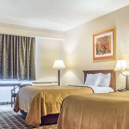 Quality Inn & Suites Palm Island Indoor Waterpark-3