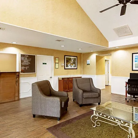 Quality Inn Thomaston-3