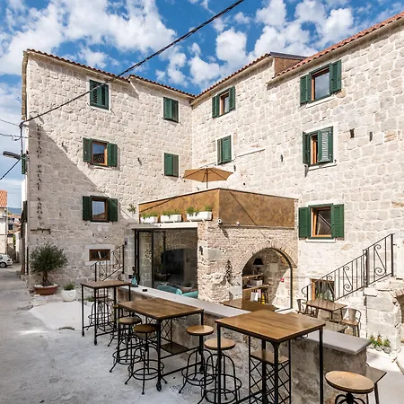 Heritage Palace Varos - Mag Quaint & Elegant Boutique Hotels-3