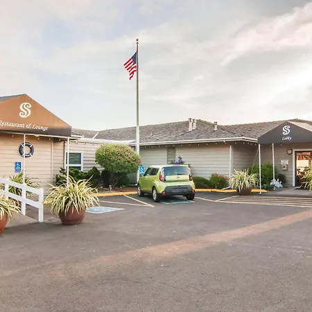Clarion Inn Surfrider Resort-3