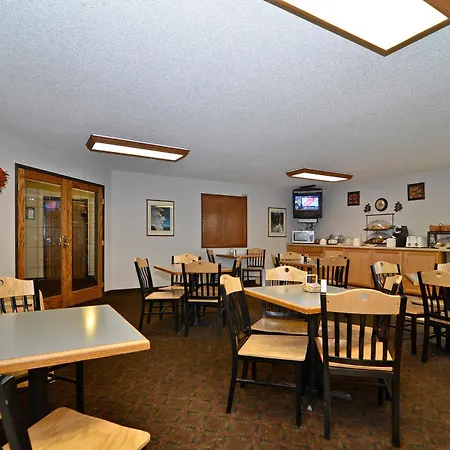 Baymont By Wyndham Hot Springs-3