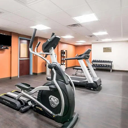 Comfort Inn & Suites Brattleboro I-91-2