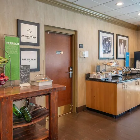 Hampton Inn Wilkesboro-2