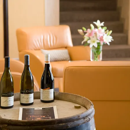 Alfred Hotels Beaune La Madeleine-2
