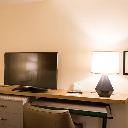 Holiday Inn Hotel & Suites - Mount Pleasant By Ihg-2