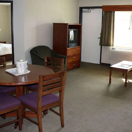 Americinn By Wyndham Charlevoix-3