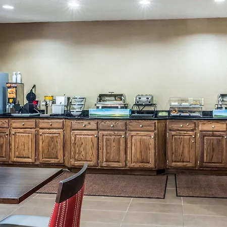 Comfort Inn & Suites - Hannibal-3