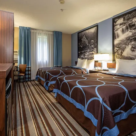 Super 8 By Wyndham Steubenville-3