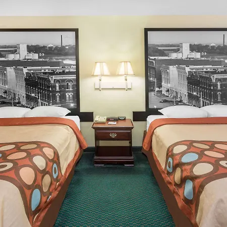 Super 8 By Wyndham Montgomery I-65-3