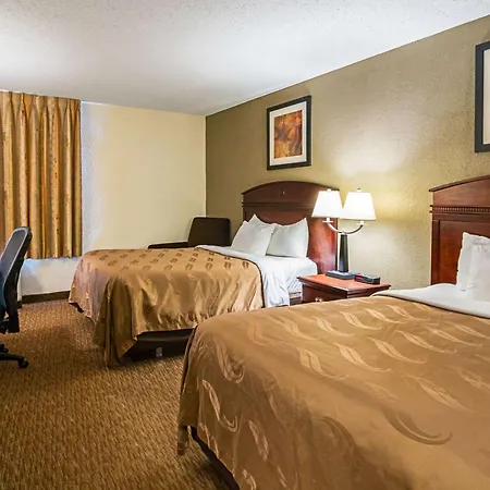 Quality Inn Fairmont-3