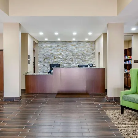 Comfort Inn & Suites Salina North-3