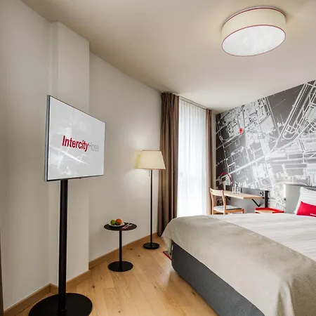 IntercityHotel Amsterdam Airport-3
