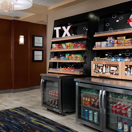 Hampton Inn Eagle Pass-3