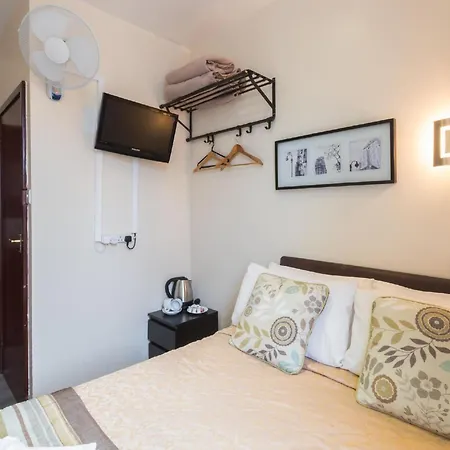 Notting Hill Gate Hotel-2
