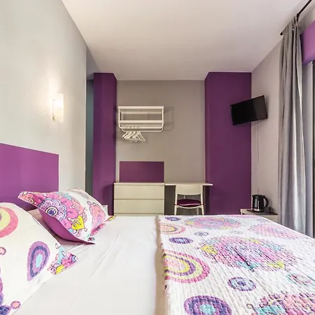 Hostal Tropical-3