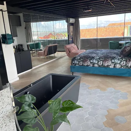 Above And Beyond - Luxe Suite Met Sauna En Stoomdouche-2