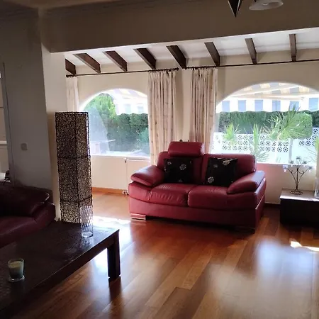 El Romarel Bed & Breakfast-2