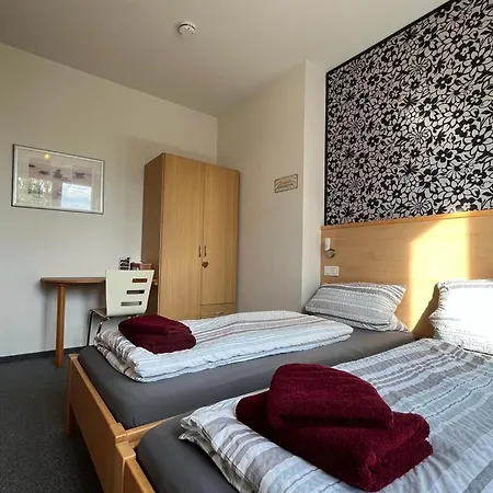 Ferienunterkunft mit 4 Doppelzimmern in Einbeck!!-2