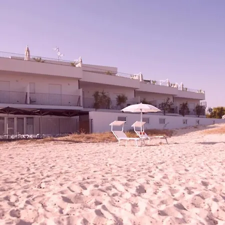Gg77 Hotel La Spiaggia-3