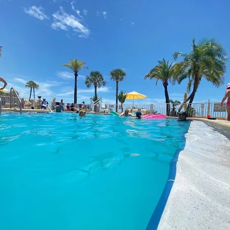 Page Terrace Beachfront Hotel-2