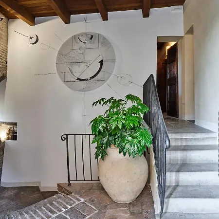 Palazzo Viviani - Castello di Montegridolfo-2