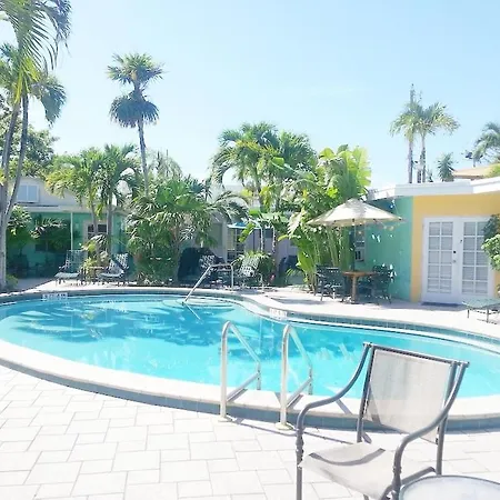 Alexander Palms Court - No Hidden Resort Fees!-3