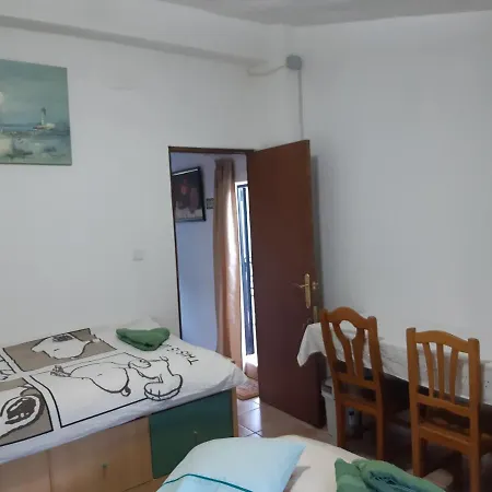 Nice Room With Swimming Pool-2