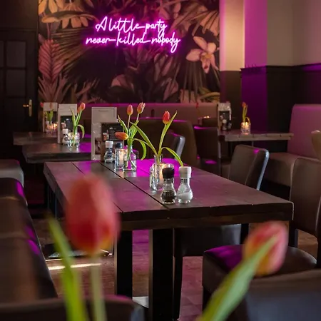Bar-Bistro-Hotel DOK-2