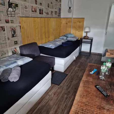 Victory Guesthouse - Handwerker Pension-2