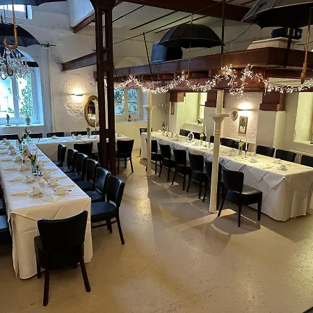 Hotel Restaurant Grüner Baum und Altes Tor-2