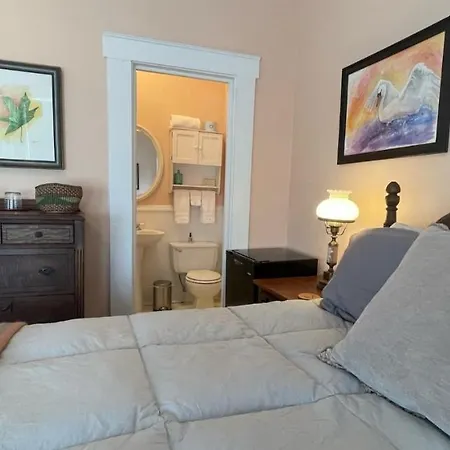 The Grey Swan Inn Llc-2