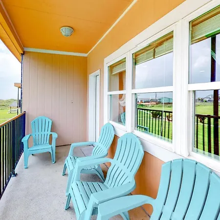Unit 32, Island Retreat Resort-3