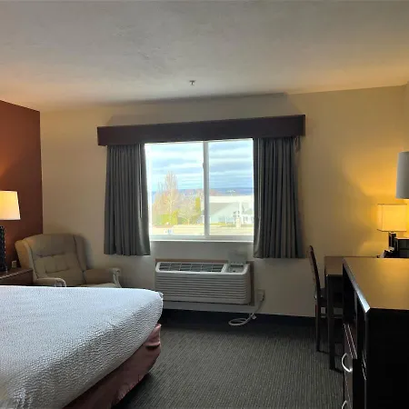 Quality Inn Petoskey-2