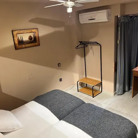 Hostal Arenal-3