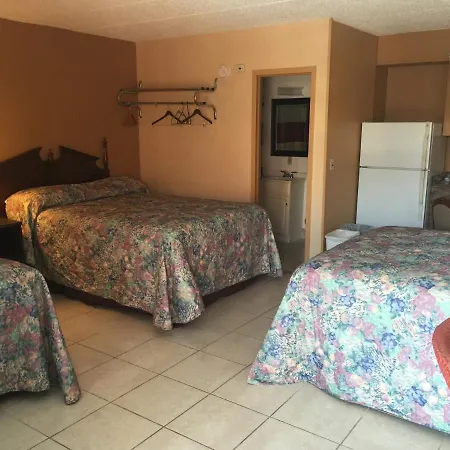 Cloud 9 Inn - Beach Hotel-2