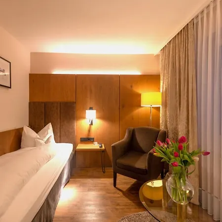 Hotel Bavaria-2