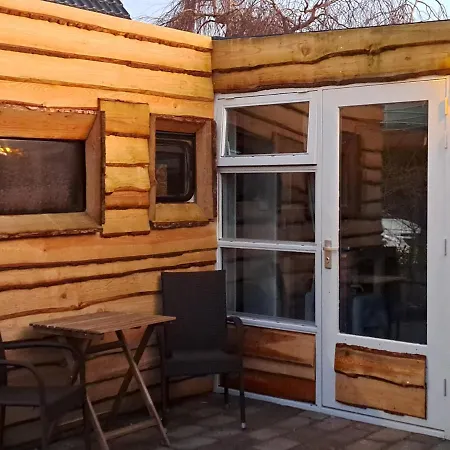 Bnbheerhugowaard Wooden-3