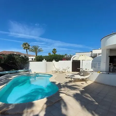 Sol y Luna Room&Suite Lanzarote Holidays - Heated pool!-2