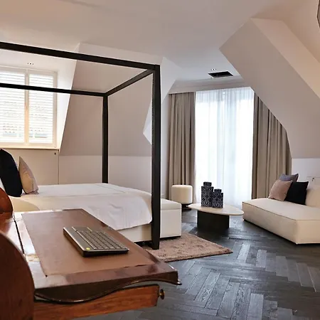 De Lindenhoeve Lodge-3