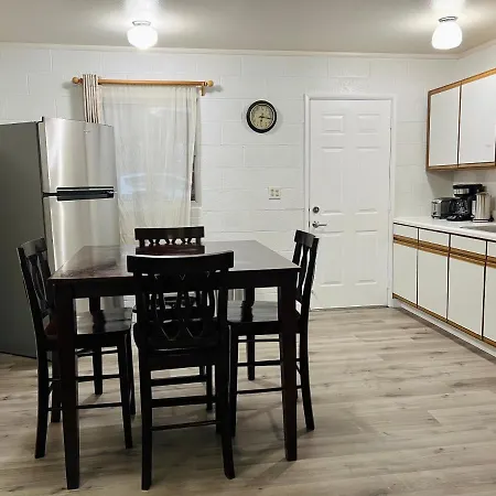 Lake Powell Motel & Apartments-3