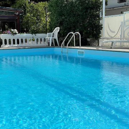 Hotel Apis-2