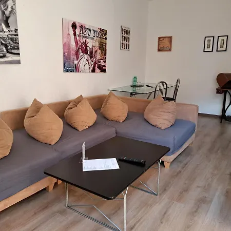 Apartment-Hotel Schillerplatz-3