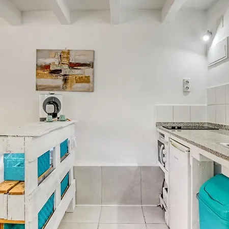 Room In Apartment - Apartments With Views Pool Barbecue Wifi-2