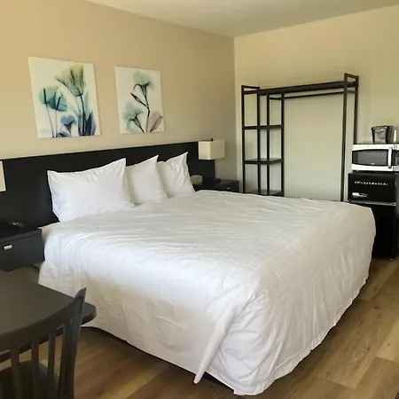 Richland Inn And Suites-2