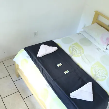 Hostel Rio Das Ostras-3