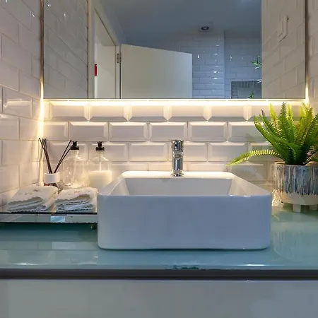 Urbana Homes By Home Sweet Home Aveiro-2