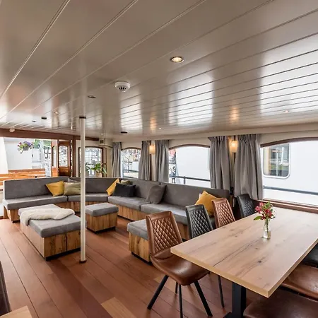 Hotelboat Quo Vadis-2