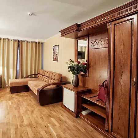 Hotel Lviv-2
